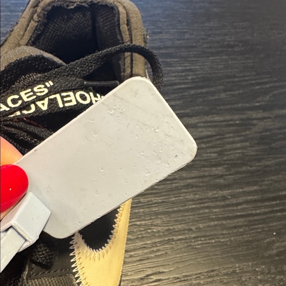 Nike OffWhite AirMax (Men’s Size 9) - Picture 3 of 4